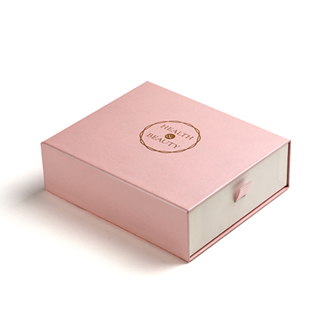 Printed Luxury Boxes - Rigid Boxes and Folding Boxes